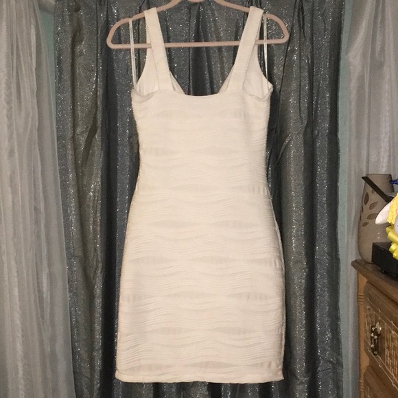 Guess Los Angeles Off White Mini Dress 4 - Picture 6 of 6